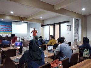 Pelatihan Digital untuk Masyarakat Desa: Membangun Keterampilan dan Kompetensi di Era Digital