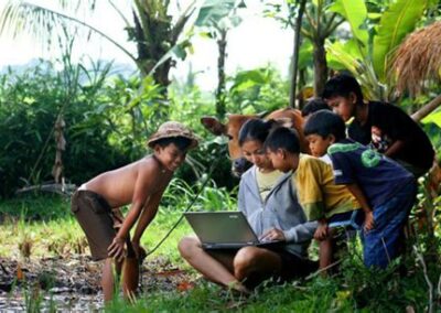 Peningkatan Akses Informasi dan Pendidikan Melalui Teknologi Informasi dan Komunikasi