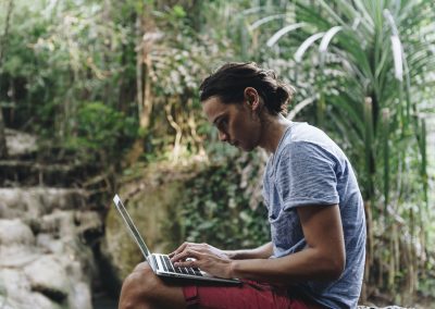 Kerja sama antara pemerintah, swasta, dan masyarakat dalam mengembangkan Desa Digital